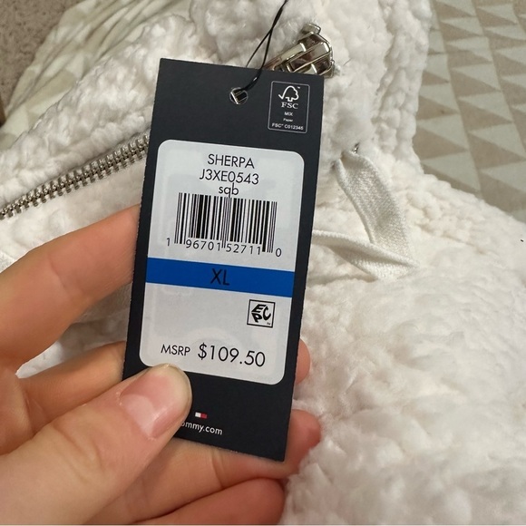 Tommy Hilfiger soft Sherpa ivory bomber jacket - Picture 4 of 4